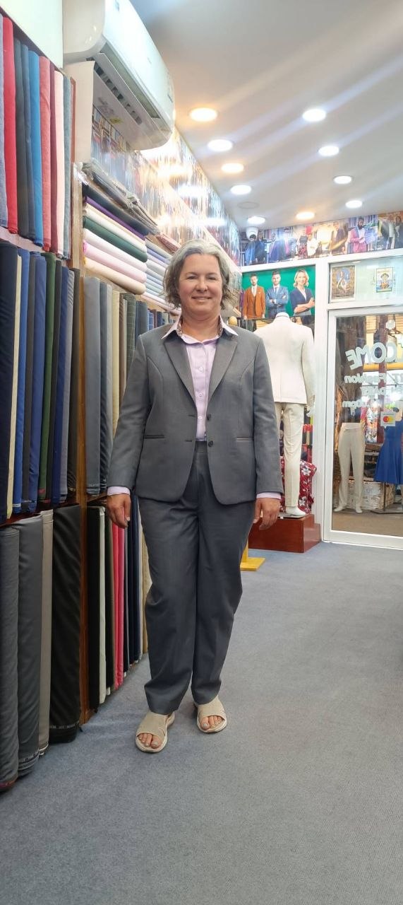 Grey ladies trouser suit fitted at Smart Fashion